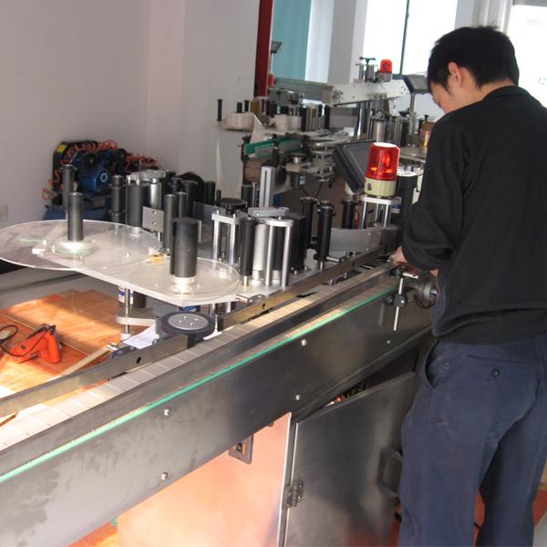 Siemens PLC automatic labeling machine with bottle separator for water bottles