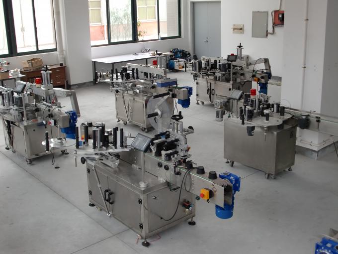 Square bottle double side horizontal labeling machine regular or irregular container