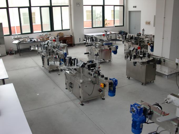High speed double side sticker labelling machine hydraulic oil