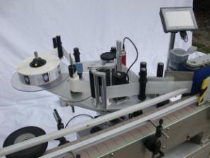 Automatic round bottle labeling machine for non-dry glue,wooden case/export packing labeling machine for CE