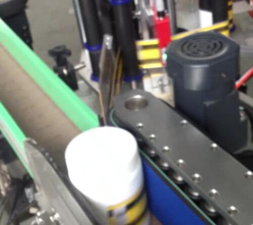 Round Bottle Labeling Machine , bottling and labeling machine for bround suger jar