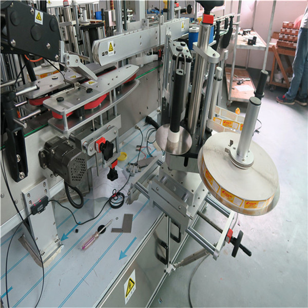 Three Linear Self Adhesive Labeling Machine front / back / neck Beverage / Food / Daily Chemical