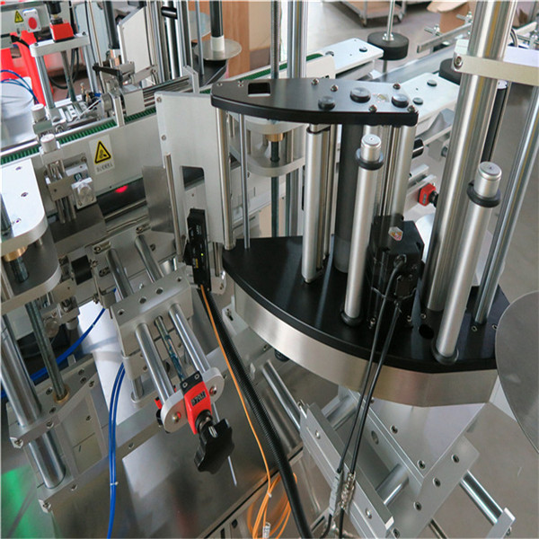 Self Adhesive Sticker Oval Bottle Labeling Machine Customized Condition