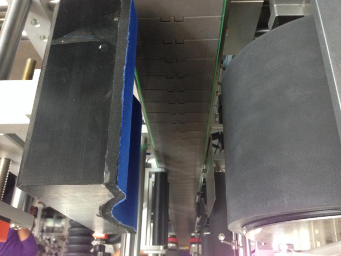 Automatic Sticker Label Applicator For Plastic / Glass Round Bottle