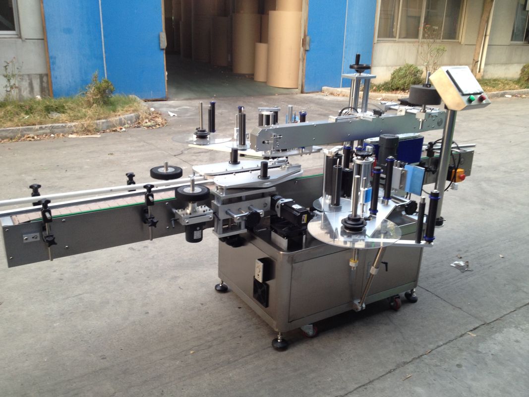 Pressurized Bottle Automatic Sticker Applicator , 550kg Auto Labeling Machine