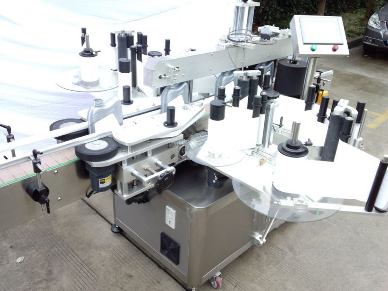 China CE Certificate Automatic Bottle Labeling Equipment Glass Bottle Double Side Sticker supplier