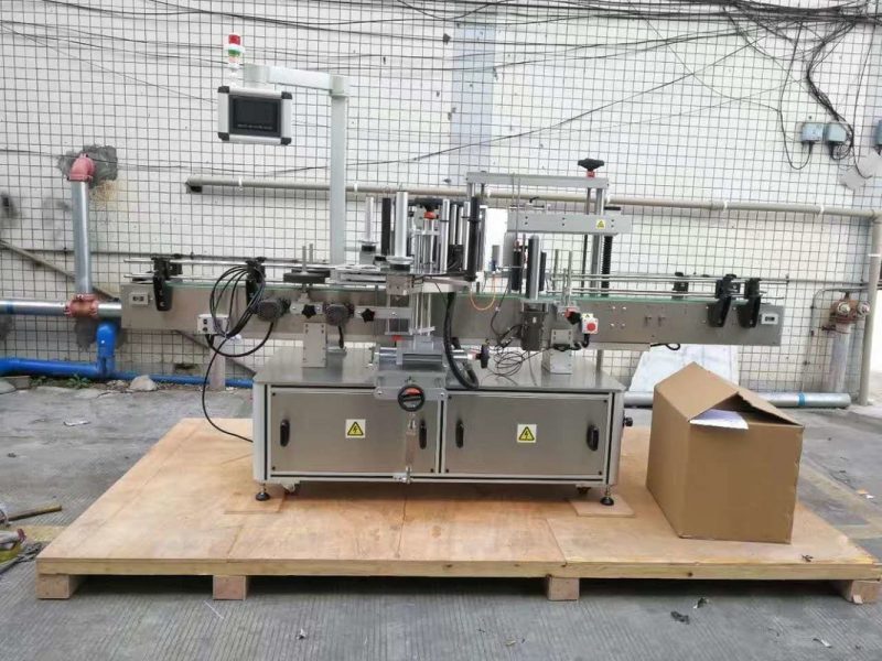 China Automated Label Applicator Detergent Bodylotion Hair Conditioner Labeling Machinery supplier