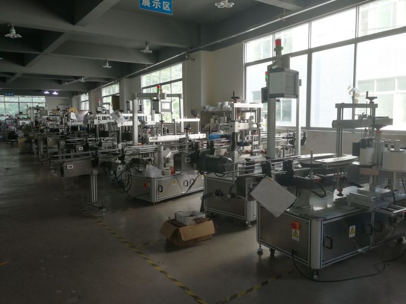 China Beverage Property Sticker Label Applicator , Automatic Sticker Labeling Machine supplier