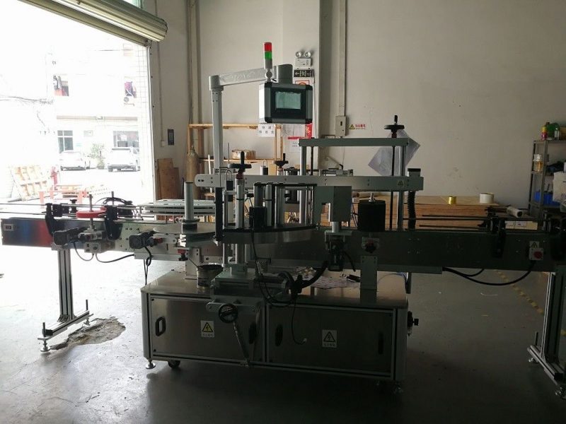 China Two Sides Square Bottle Labeling Machine High Precision 50HZ supplier