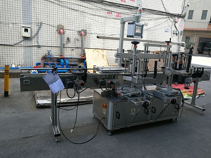 Three Labels Self Adhesive Labeling Machine 110V /380V Voltage