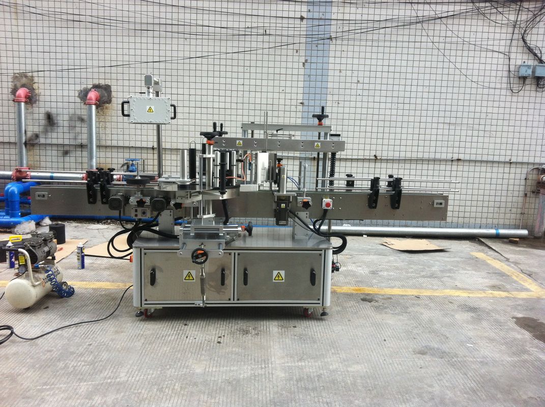 Plastic Bottle Labeling Machine For Water Bottle Labeling Equipment