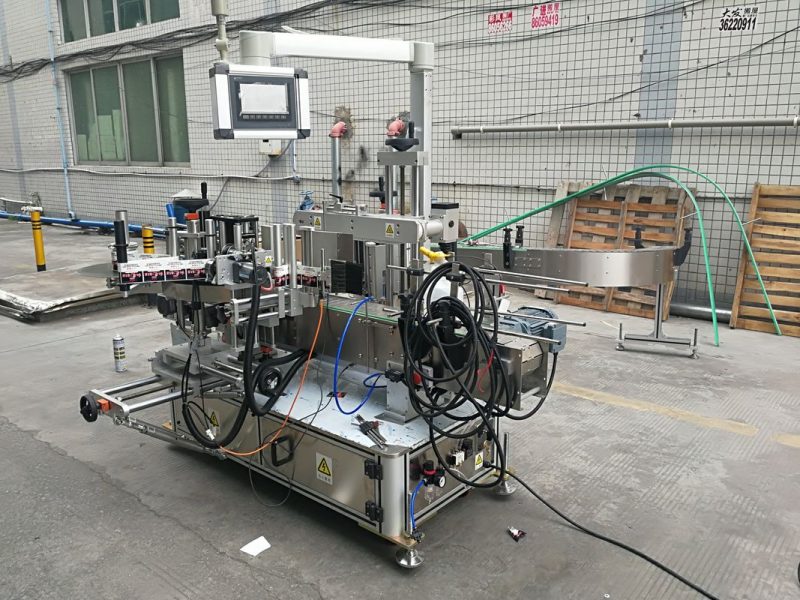 China Full Automatic Adhesive Double Side Bottle Labeling Machine With Coder supplier