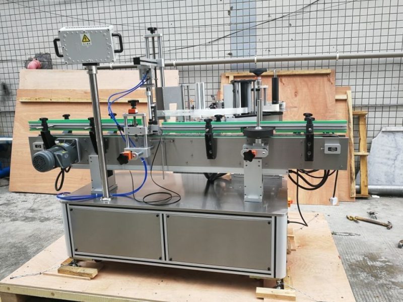 China Standard Automatic Round Bottle Labeling Machine Front And Back supplier