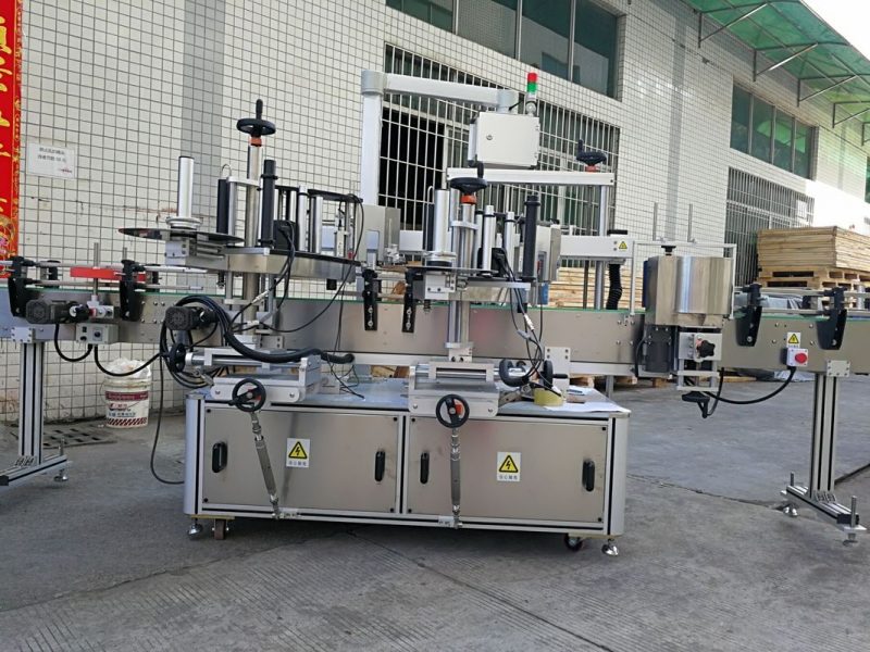 China Auto Single Side Square Bottle Labeling Machine / Self Adhesive Labeling System supplier